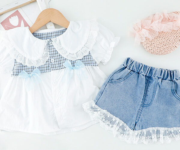 Tenue d'été pour  bebe fille short jeans et chemise court